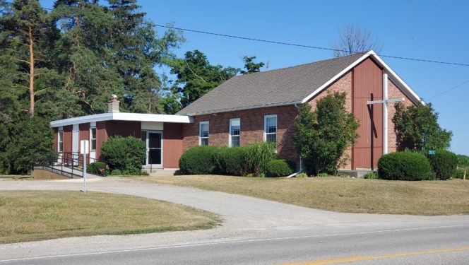 Puslinch Mennonite/United Brethren Church and Cemetery - Exterior